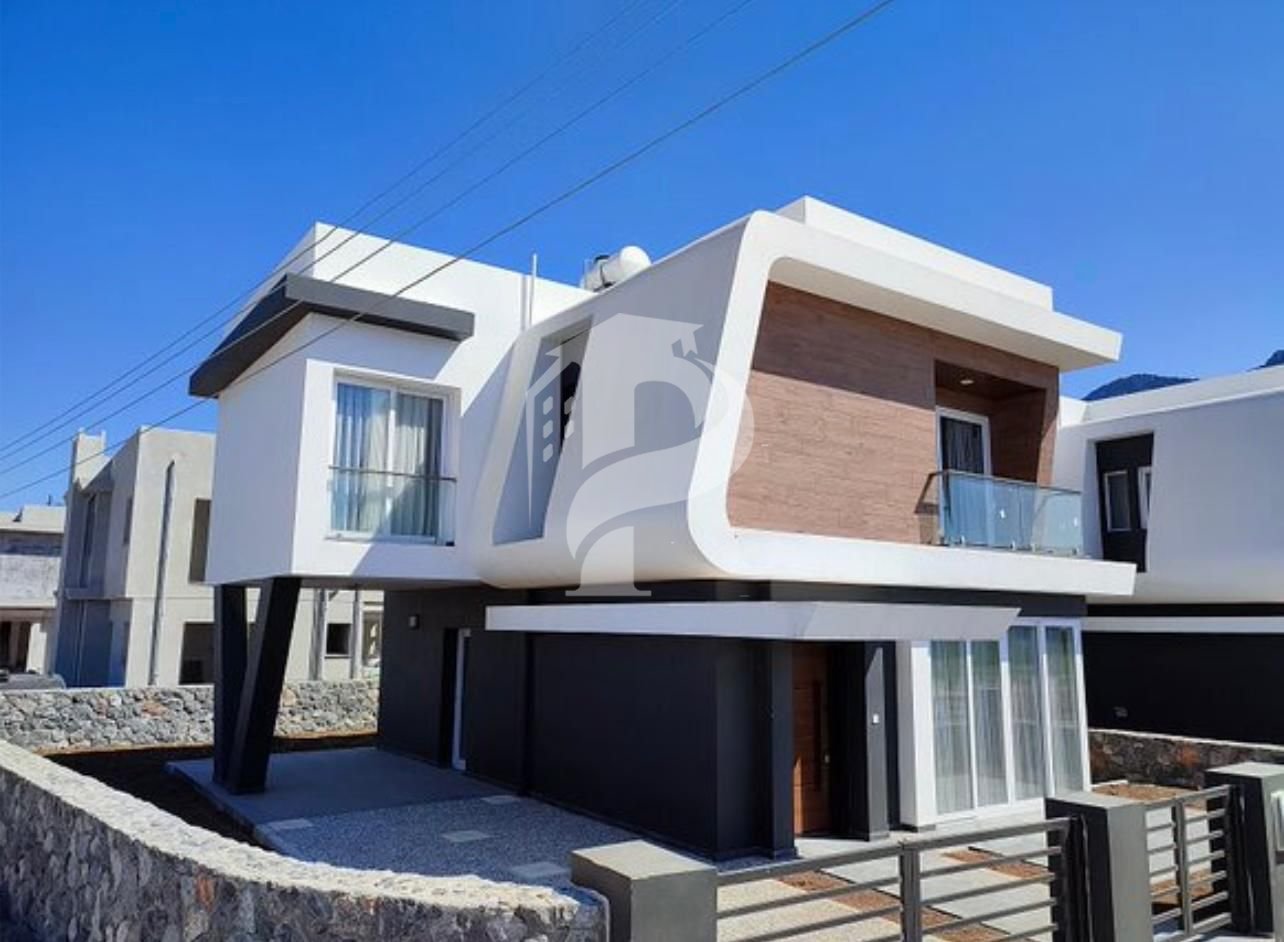 Karşıyaka, Girne’de Sıfır Lüks 3+1 Full Eşyalı Villa Satılık – Özel Havuzlu, Deniz ve Dağ Manzaralı Modern Yaşam