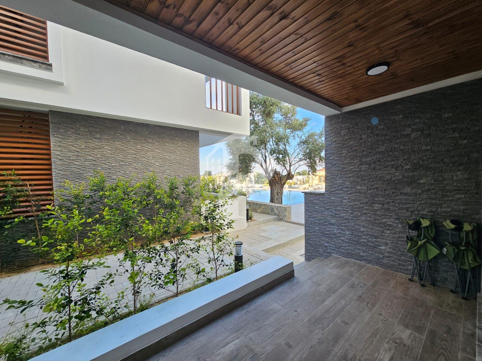 Girne Alsancak Bölgesinde Satılık 2+1 Daire